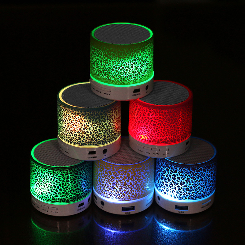 Bærbar Super Bass Round Lille USB trådløs højttaler Mini Led lys Bluetooth-højttaler med FM-radio